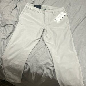 Lululemon utilitech seal grey 33x32